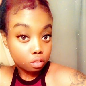 Meet your Posher, Samentha